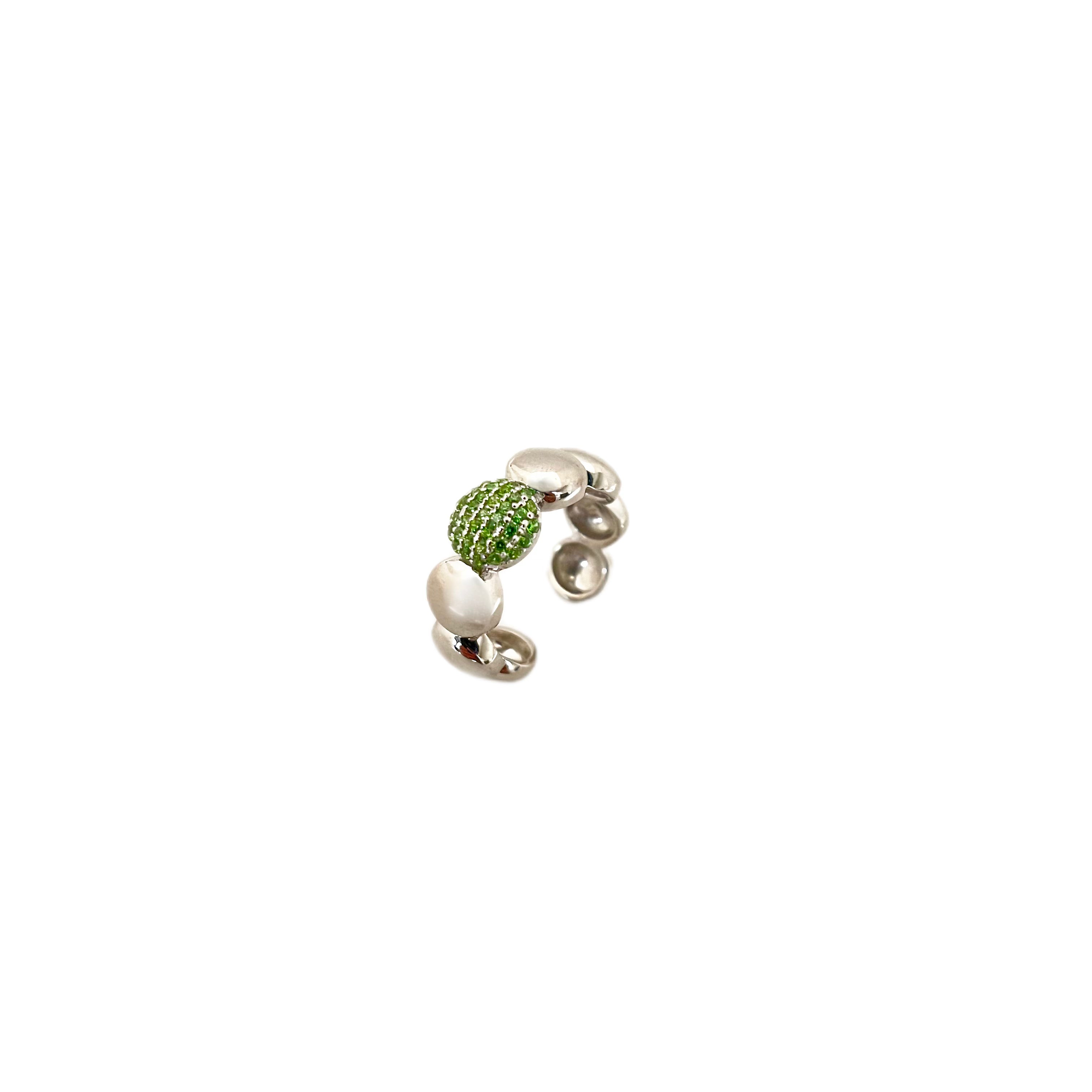 DOTTED PUFF RING