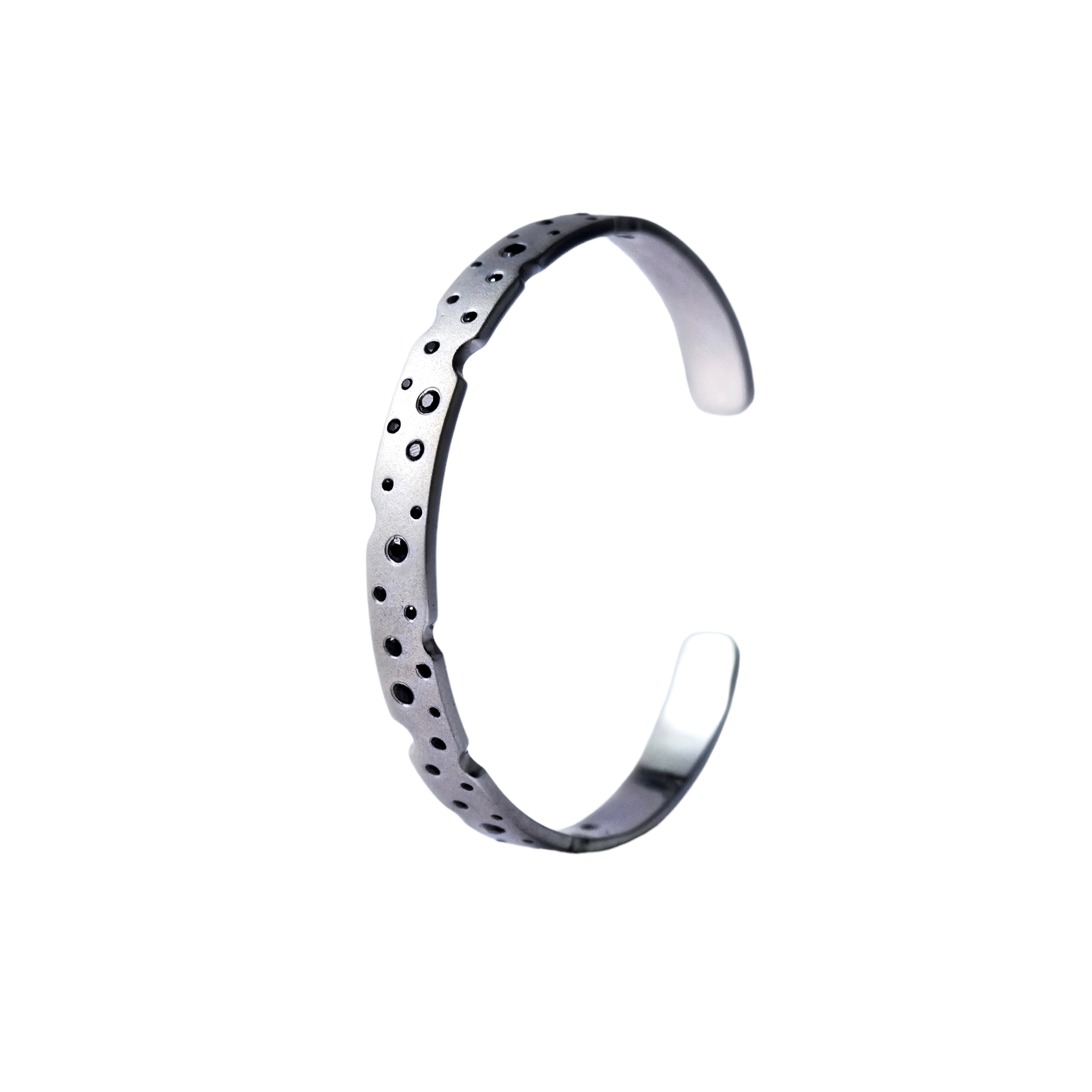 DOTTED SPACEBAND BRACELET